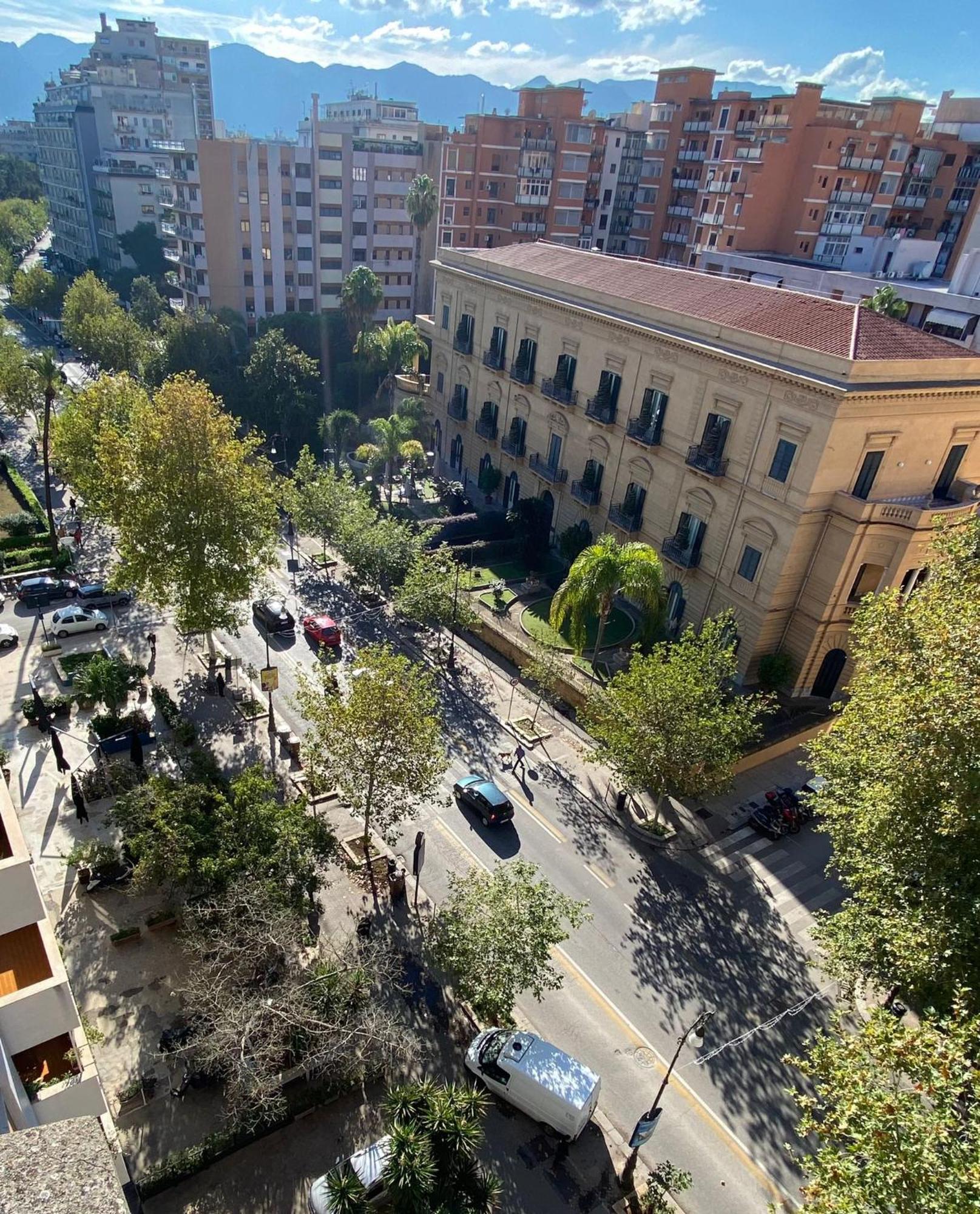 Dimora D'Aumale Apartment ปาแลร์โม ภายนอก รูปภาพ