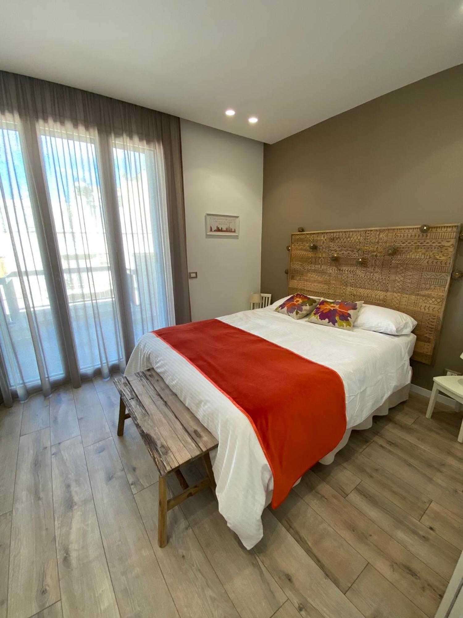 Dimora D'Aumale Apartment ปาแลร์โม ภายนอก รูปภาพ