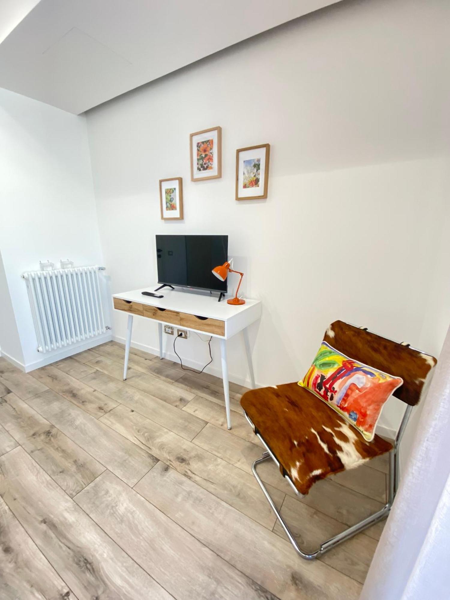 Dimora D'Aumale Apartment ปาแลร์โม ภายนอก รูปภาพ